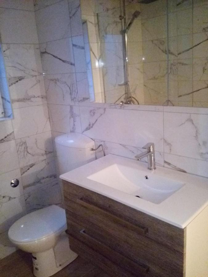 Apartmani Mira Vir Εξωτερικό φωτογραφία