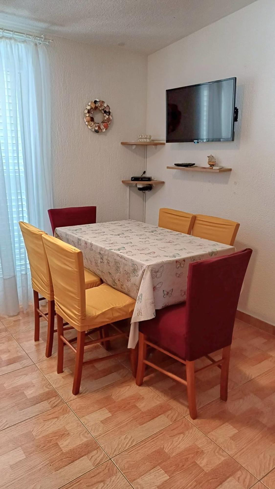Apartmani Mira Vir Εξωτερικό φωτογραφία