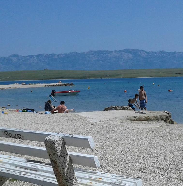 Apartmani Mira Vir Εξωτερικό φωτογραφία